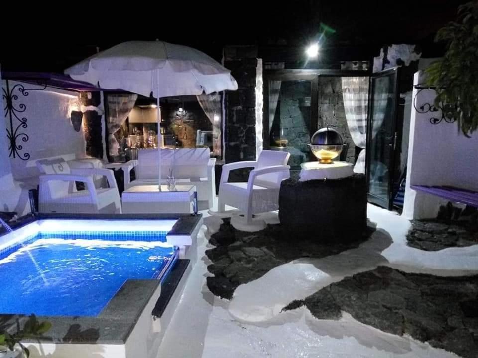 Aloelux Villa ! - Private Villa With Jacuzzi, Cinema ,Massage ,Wonderful View, Art Desing Villa Conil Exterior photo