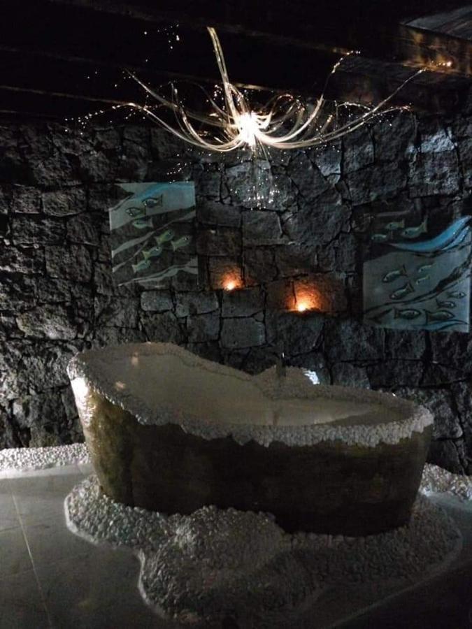 Aloelux Villa ! - Private Villa With Jacuzzi, Cinema ,Massage ,Wonderful View, Art Desing Villa Conil Exterior photo