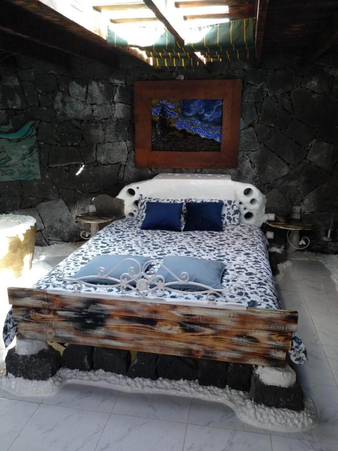 Aloelux Villa ! - Private Villa With Jacuzzi, Cinema ,Massage ,Wonderful View, Art Desing Villa Conil Exterior photo