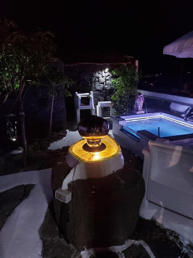 Aloelux Villa ! - Private Villa With Jacuzzi, Cinema ,Massage ,Wonderful View, Art Desing Villa Conil Exterior photo